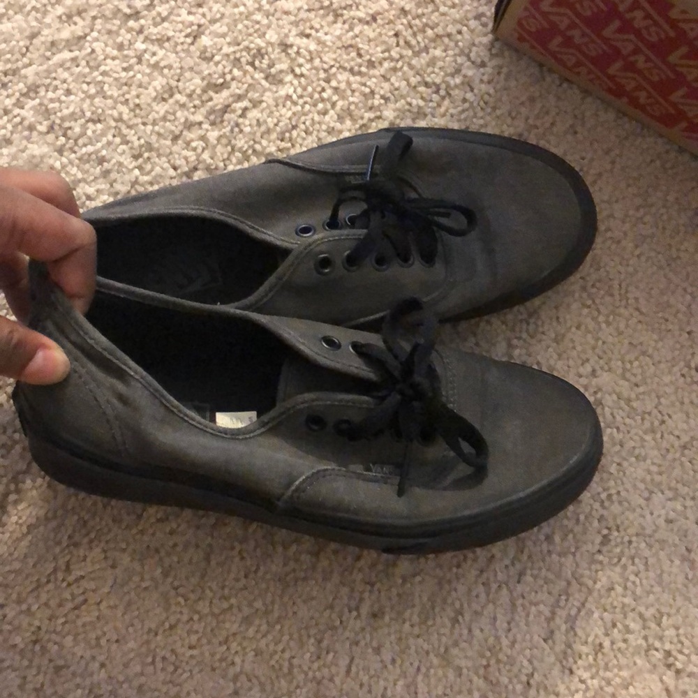Vans - Picture 2 of 2